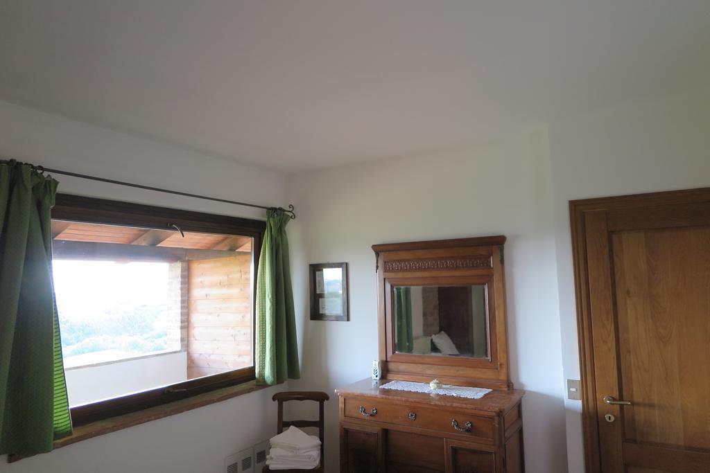 Agriturismo Rupestr كانيلي الغرفة الصورة